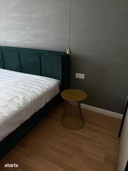 Apartament cu 3 camere decomandat, mobilat în Exterior Vest