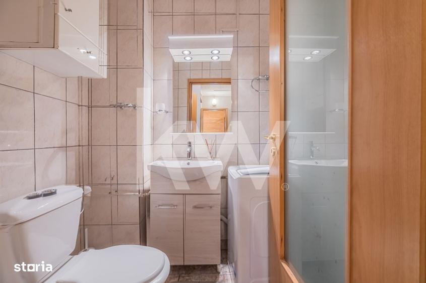 Apartament cu 3 camere decomandat în Răcădău