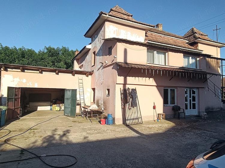 Casa cu etaj localitatea Tileagd - 3