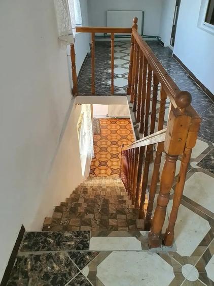 Casă cu 5 camere cu Teren 990 Mp în Sânmihaiu Român