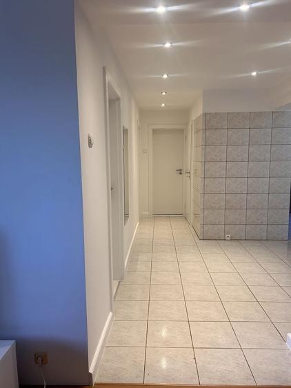 Apartament cu 3 camere decomandat în Dacia