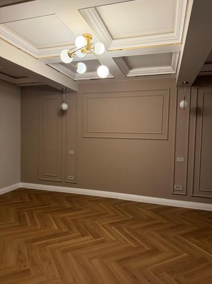 Penthouse cu 5 camere decomandat în 13 Septembrie