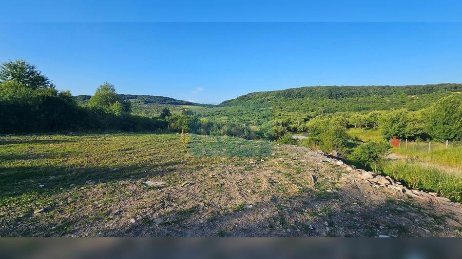 Teren de 1300 mp, în Centura