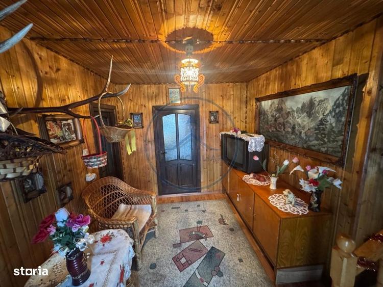 Casă cu 4 camere în Panaci