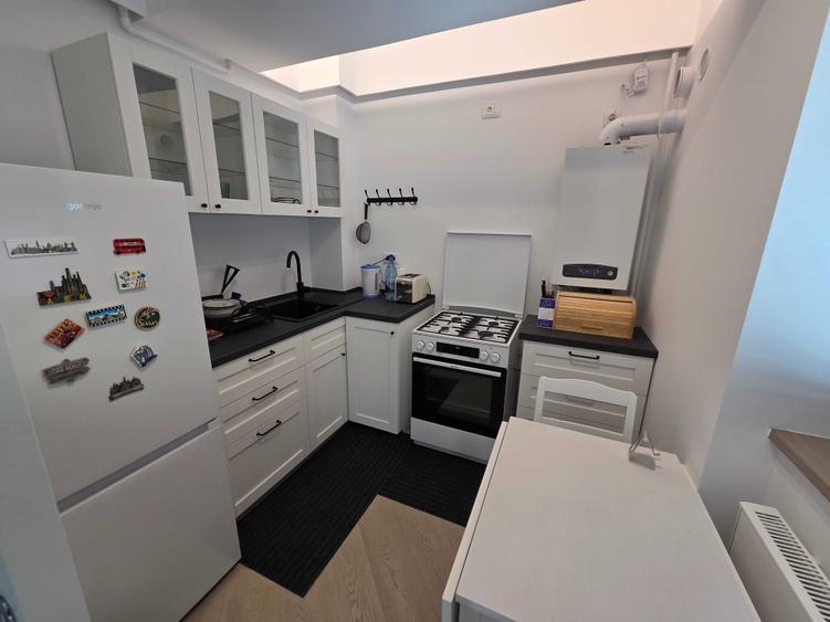 Apartament cu 2 camere semidecomandat în Pipera