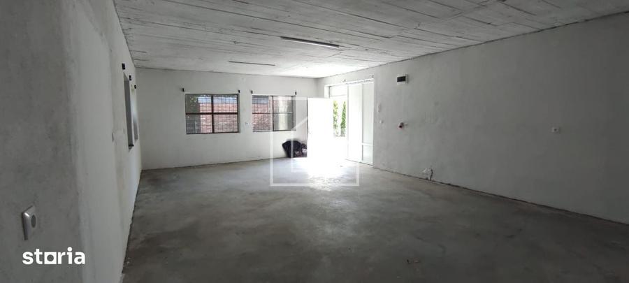Casă cu 4 camere cu Teren 500 Mp în Tolstoi