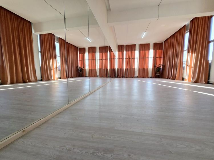 Spațiu comercial, de 130 mp, în Central