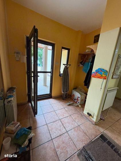 Casă cu 7 camere cu Teren 333 Mp în Tomis II