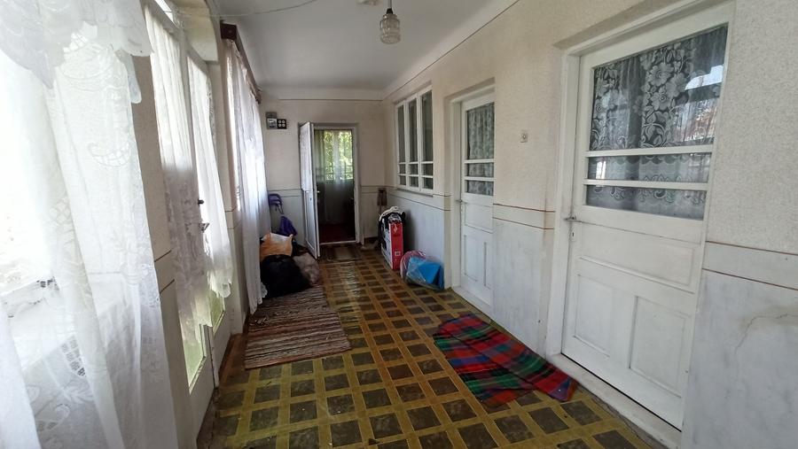 Casă individuală cu 3 camere cu Teren 2512 Mp în Traian (Zănești)