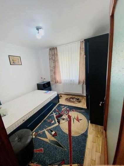 Apartament cu 3 camere decomandat în Exterior Vest