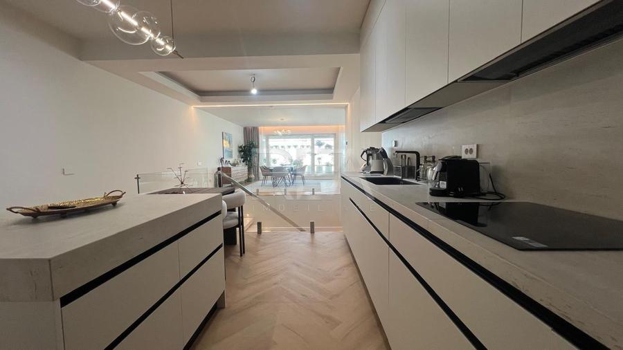 Penthouse cu 5 camere, mobilat în Herăstrău