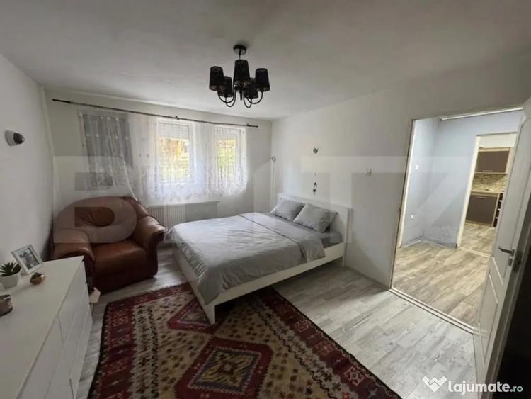 Garsonieră decomandată în Central