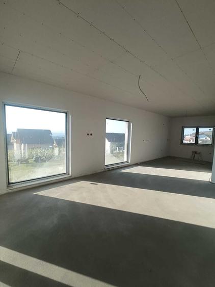 Casă cu 3 camere în Central