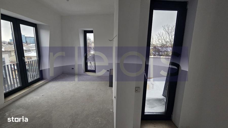 Vila D+2+M | 4 parcari private | 3 apartamente cu intrari separate - 10