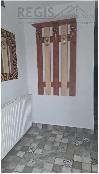 Garsoniera spatioasa si moderna cu pod la casa Strada Lunga - 5