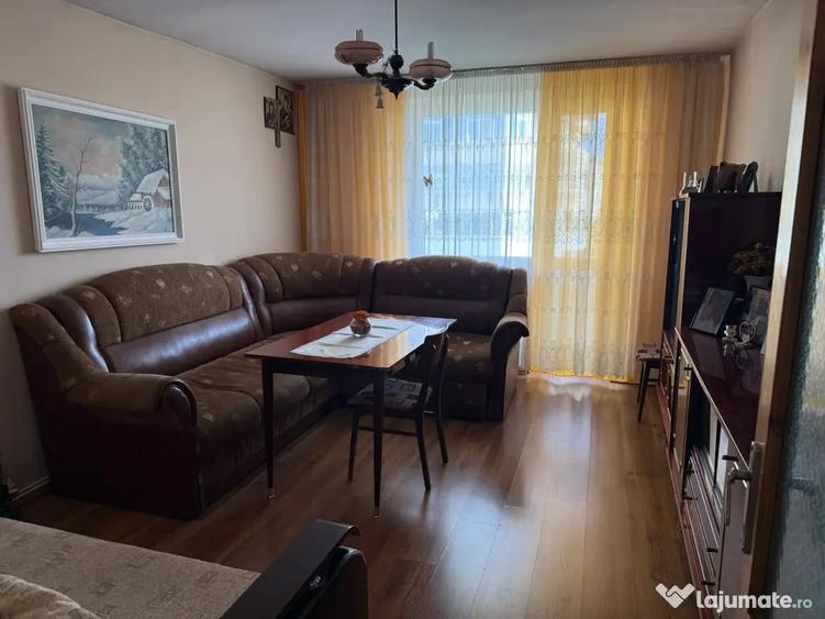 Apartament cu 2 camere decomandat în Calea Romanului