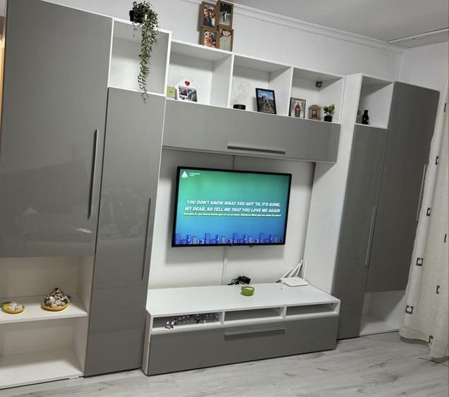 Apartament cu 2 camere decomandat în Berceni