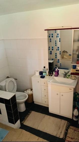 Casă individuală cu 4 camere cu Teren 5000 Mp în Remetea Mică