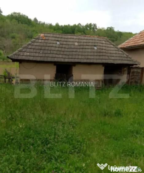 Casa cu 3 camere ?i un teren de 3000 mp, zona Cuzaplac - Cuzaplac (Salaj)