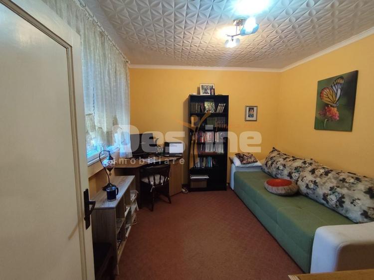 Casă individuală cu 3 camere cu Canalizare în Ogretin