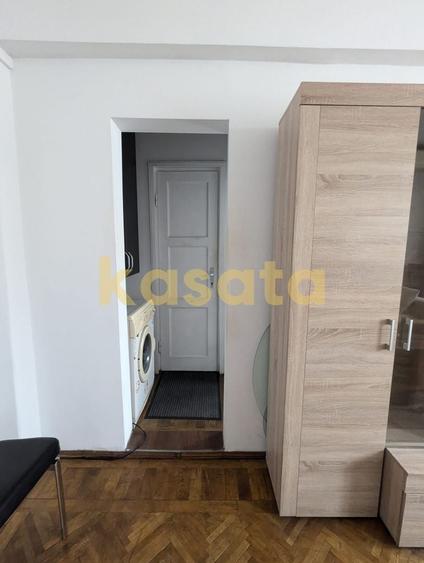 Apartament cu 2 camere semidecomandat, mobilat în Cișmigiu