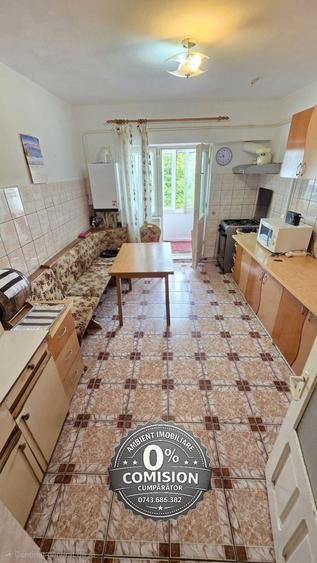 Apartament cu 4 camere decomandat, mobilat în Traian
