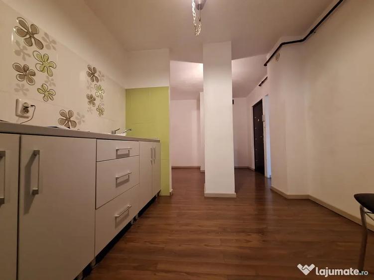 Apartament cu 3 camere decomandat în Dorobanților