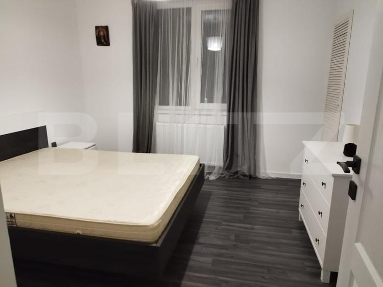 Apartament cu 3 camere semidecomandat, mobilat în Florești