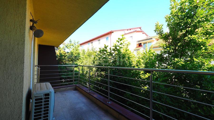 Casă individuală cu 7 camere cu Canalizare în Herăstrău