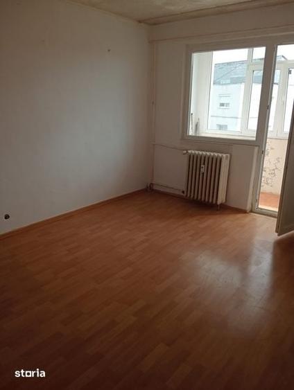 Apartament de vanzare - 1