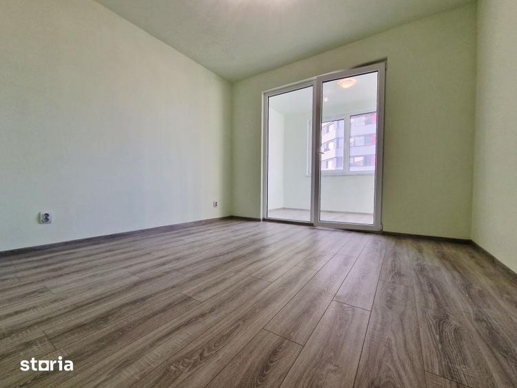Apartament cu 3 camere semidecomandat în Florești