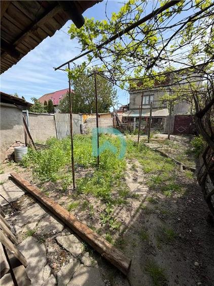 Casă cu 2 camere cu Teren 335 Mp în Lazaret