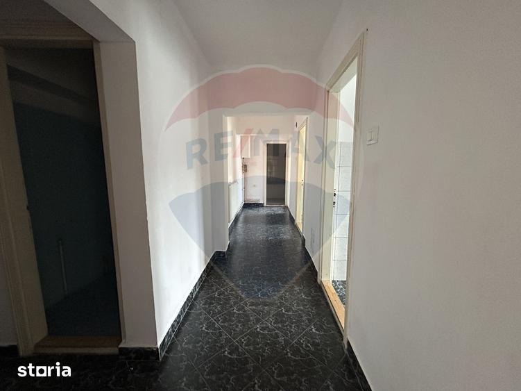 Apartament cu 3 camere în Central