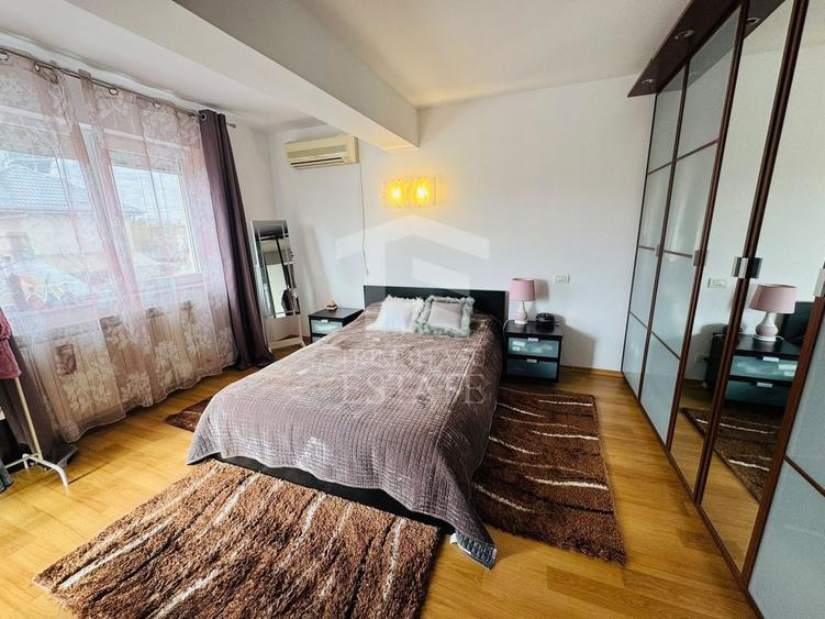 Casă individuală cu 5 camere cu Canalizare în Central
