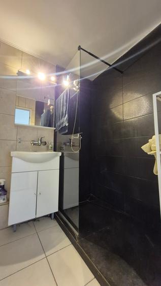 Garsonieră decomandată în Vitan Mall
