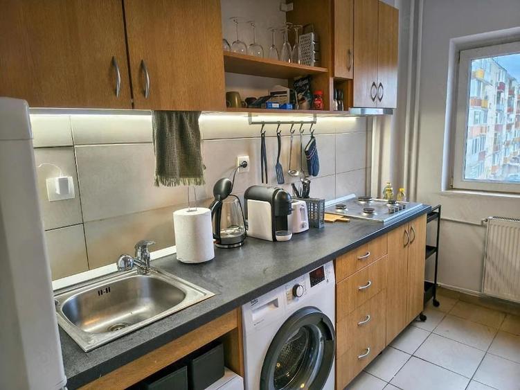 Apartament cu 3 camere decomandat în P-ța Maria