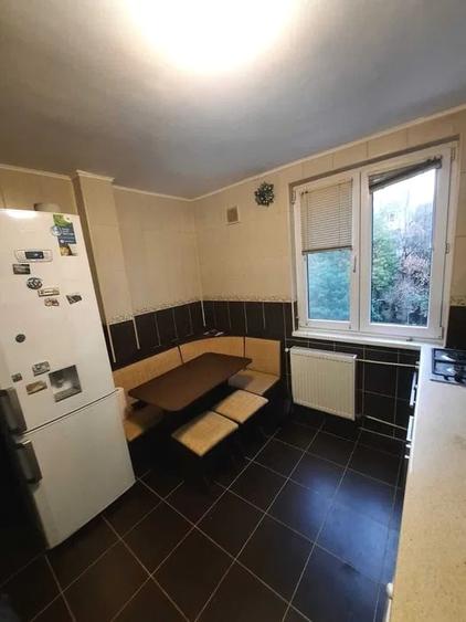Apartament cu 2 camere decomandat în Brâncoveanu