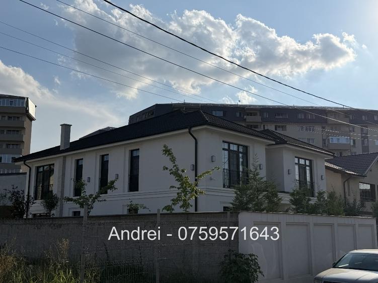 Casă individuală cu 7 camere cu Canalizare în Central