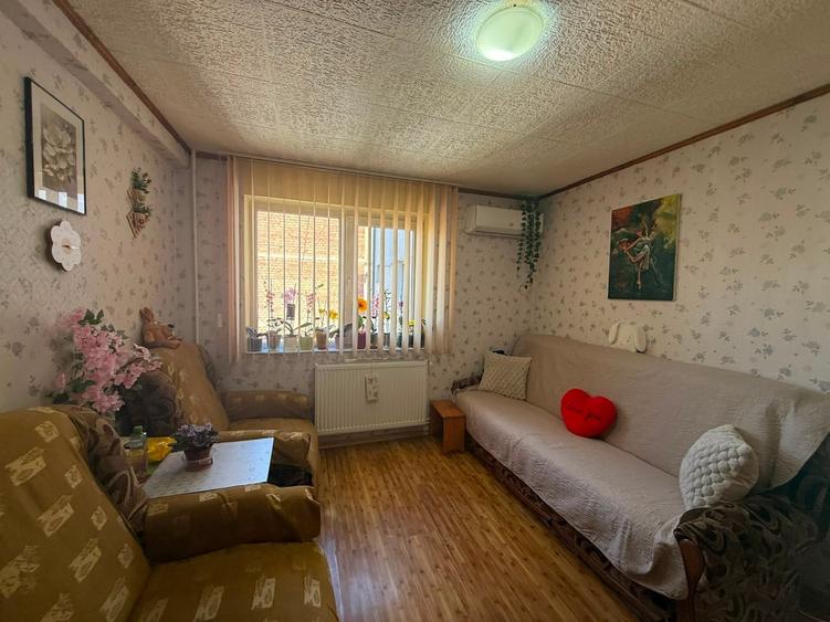 Apartament 3 camere-decomandat-bloc de caramida-zona Sc. Gen. Andrei Saguna - 4
