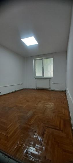 Spațiu comercial, de 55 mp, în Central