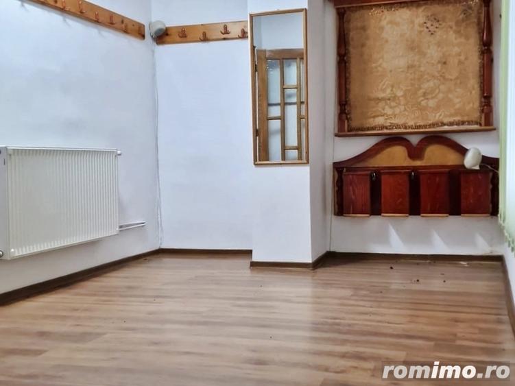 Casă cu 2 camere în Uric