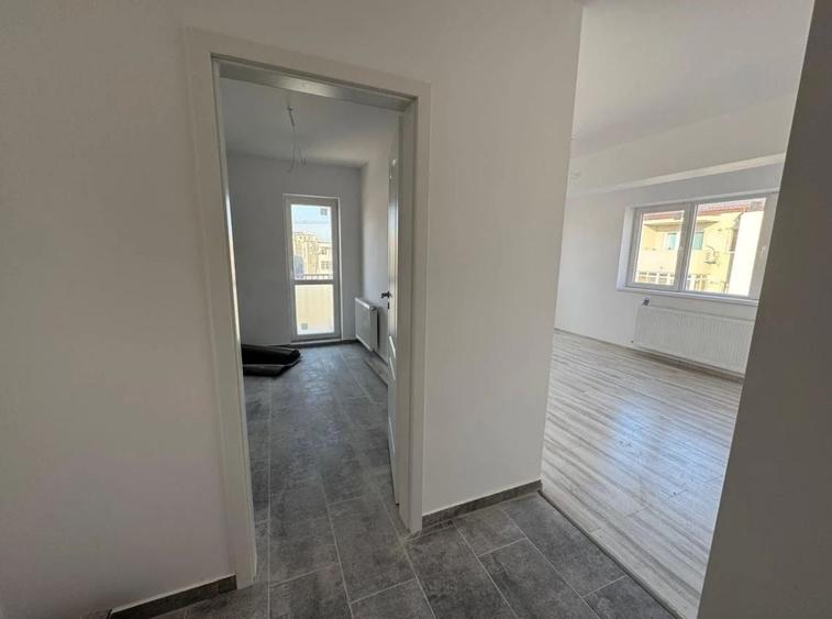 Apartament cu 3 camere decomandat în Brâncoveanu
