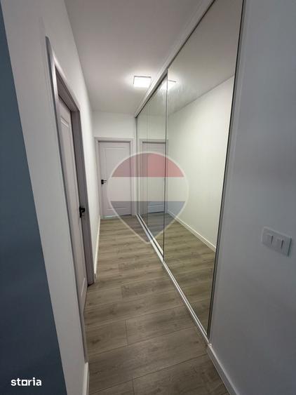 Casă cu 4 camere cu Teren 1200 Mp în Brestei