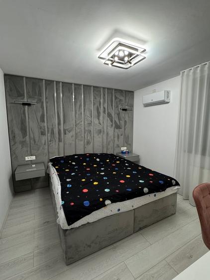 Apartament cu 2 camere semidecomandat în 1 Mai