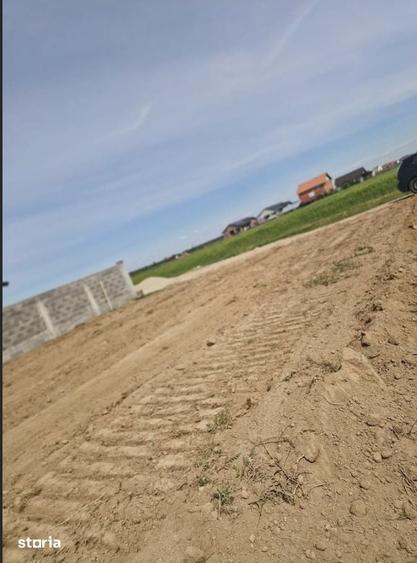 Teren de 500 mp, în Sânmartin