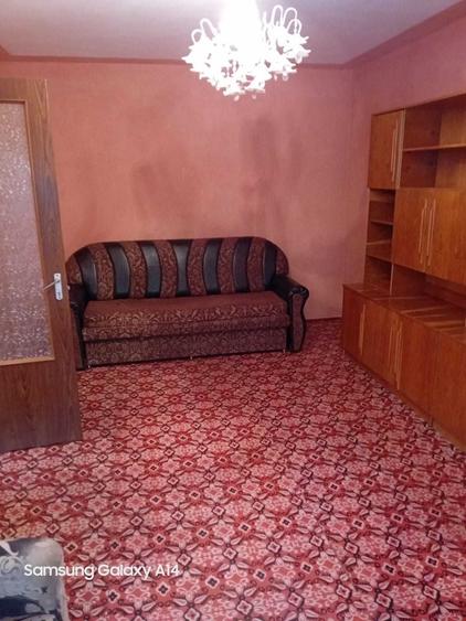Apartament cu 2 camere decomandat în Titan