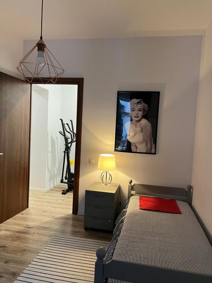 Apartament cu 3 camere decomandat în Floreasca