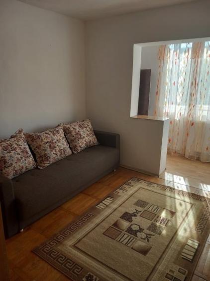 Apartament cu 2 camere decomandat în Bucovina