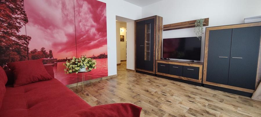 Apartament cu 2 camere decomandat în 13 Septembrie