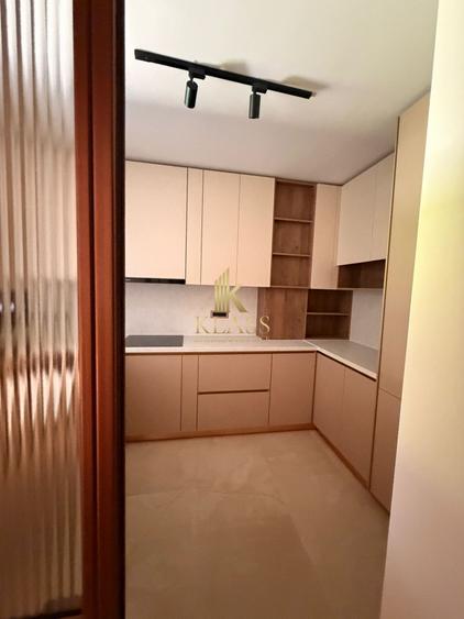 Apartament cu 4 camere decomandat în Iancu Nicolae